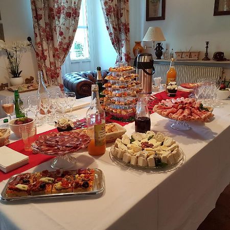 Domaine Des Buis Hotel Albon Екстериор снимка